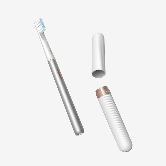 LOGO Rechargeable Sonic Electric Toothbrush su ordinazione a pile impermeabilizza 3